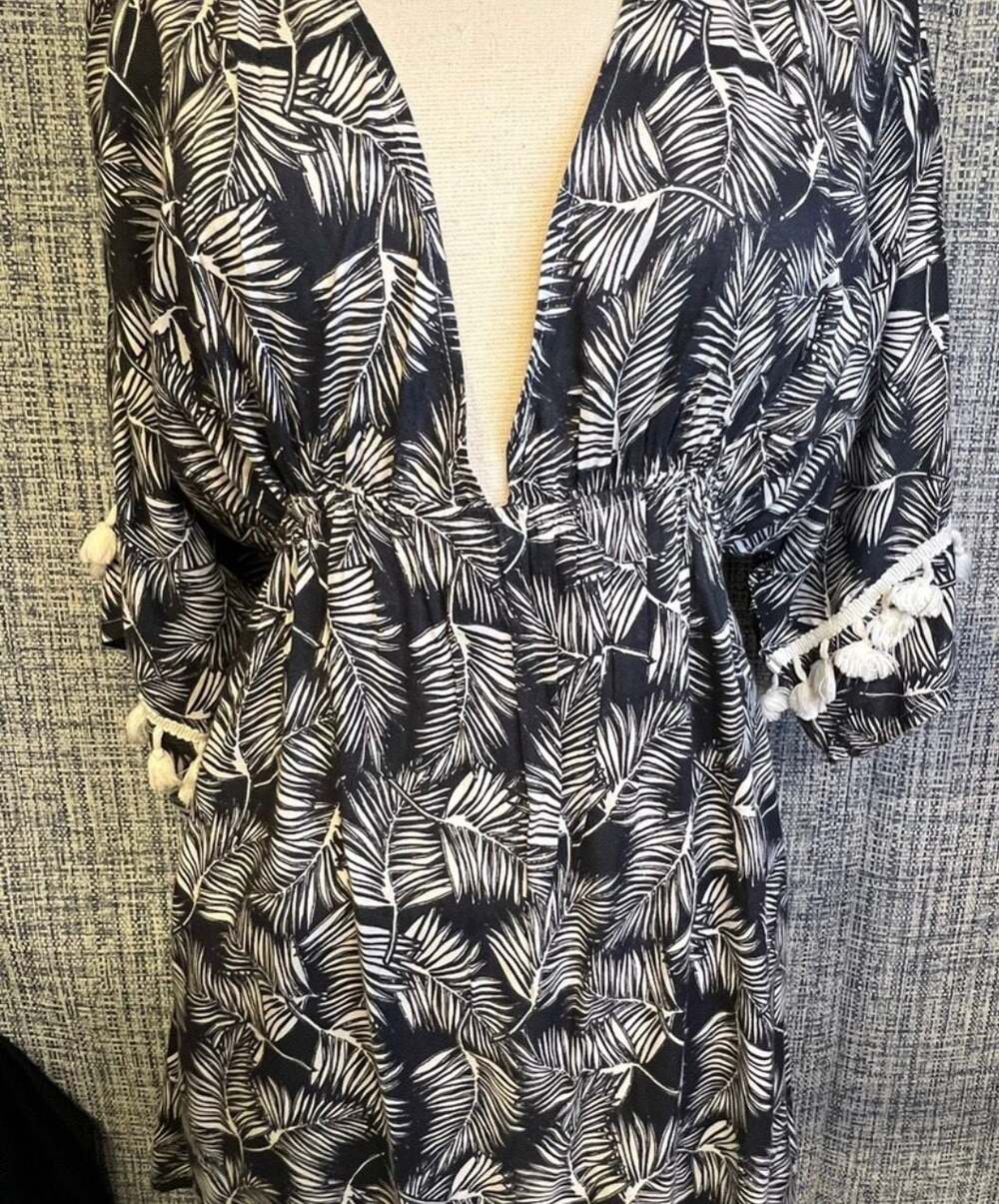 Spiaggia Dolce Palm Leaf Print Deep V-Neck Tassel Sleeve Cover-Up Dress
